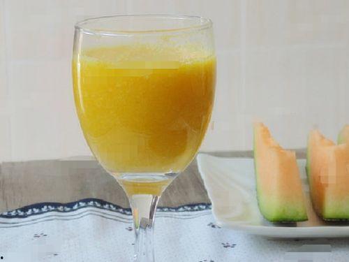 吃哈密瓜可以吃芒果嘛,美味搭配的夏日甜品探索