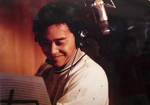 吃瓜的张国荣,吃瓜群众的娱乐偶像