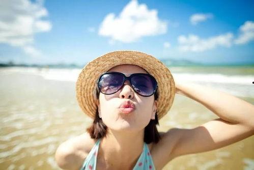 旅游吃瓜女生出处,揭秘旅行中的美食探险之旅